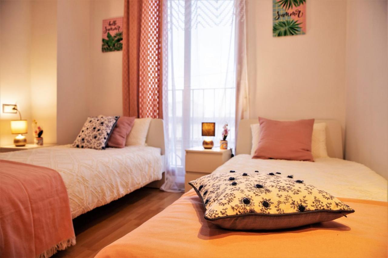 Penthouse Duplex In A 4 Floors Spanish House -8 Min To Center By Metro บาเลนเซีย ภายนอก รูปภาพ